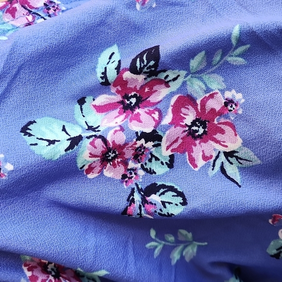 Kristen Nicole plus size blue floral top NWT! Size 3X - Picture 12 of 12